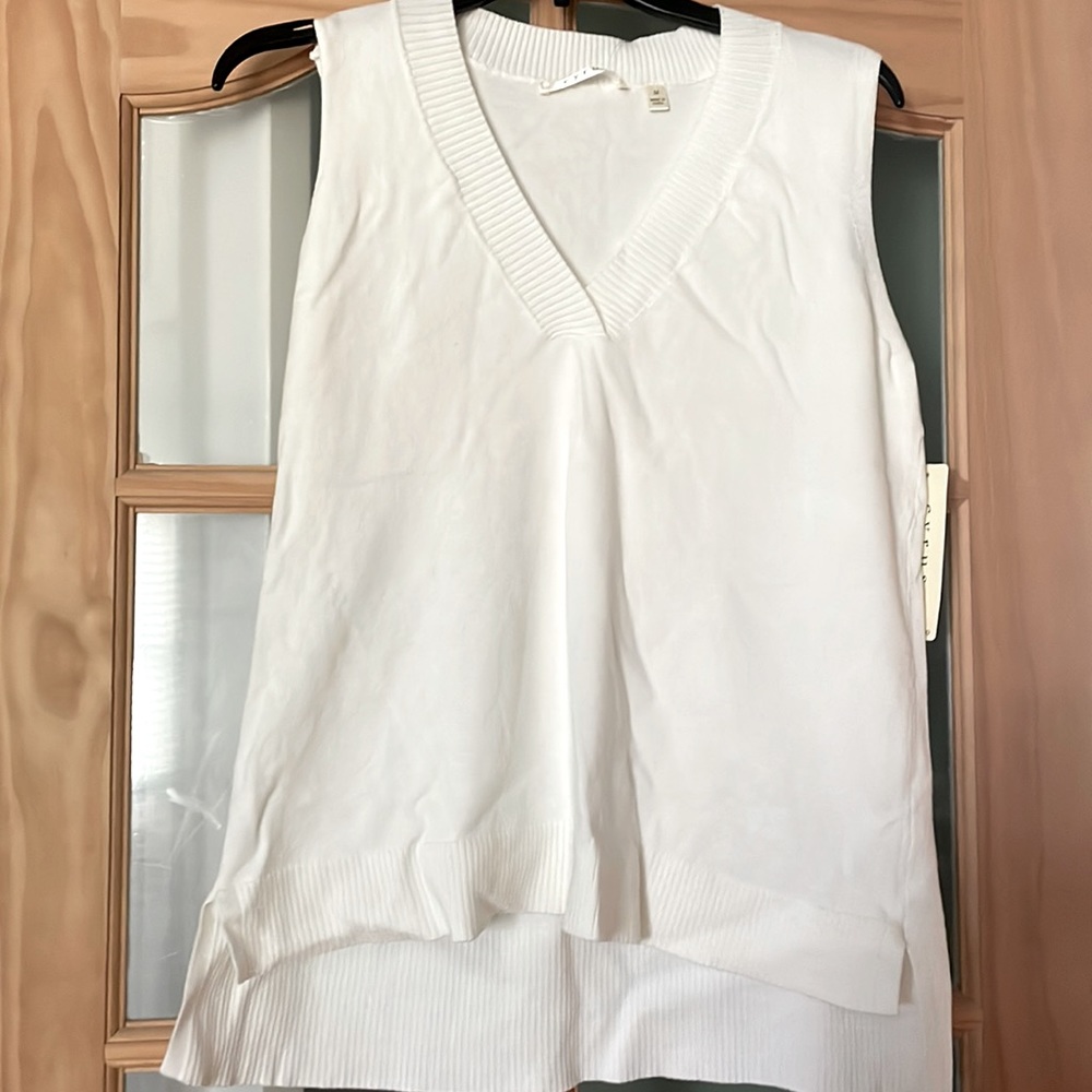 Cyrus sweater tank nwt
